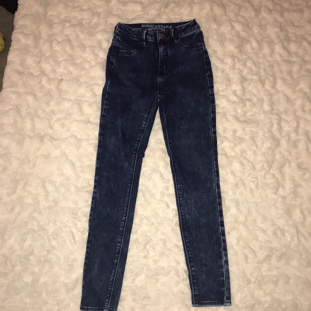 Dark wash American Eagle outfitters jeans.